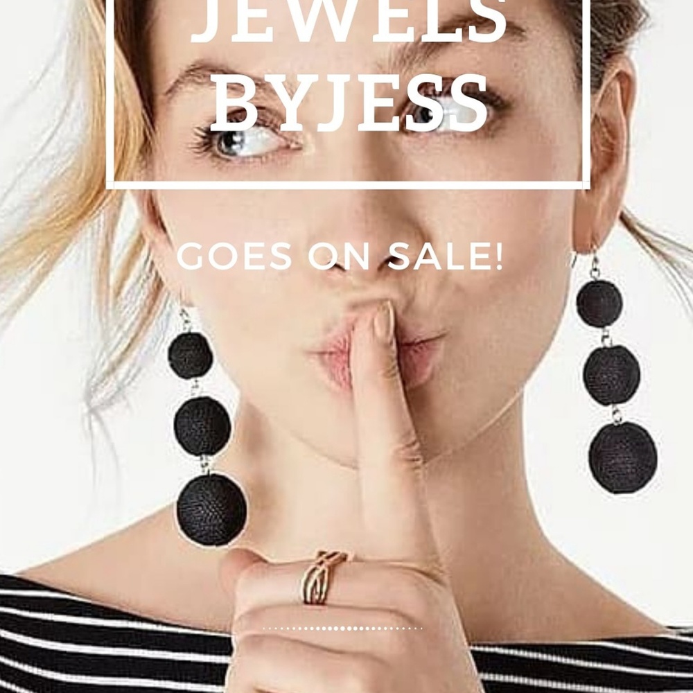 Tassel Earrings Black